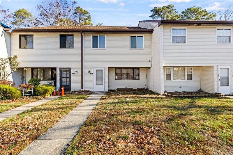 Townhouse for rent at 2609 Dogwood Court #52, Mays Landing, NJ 08330