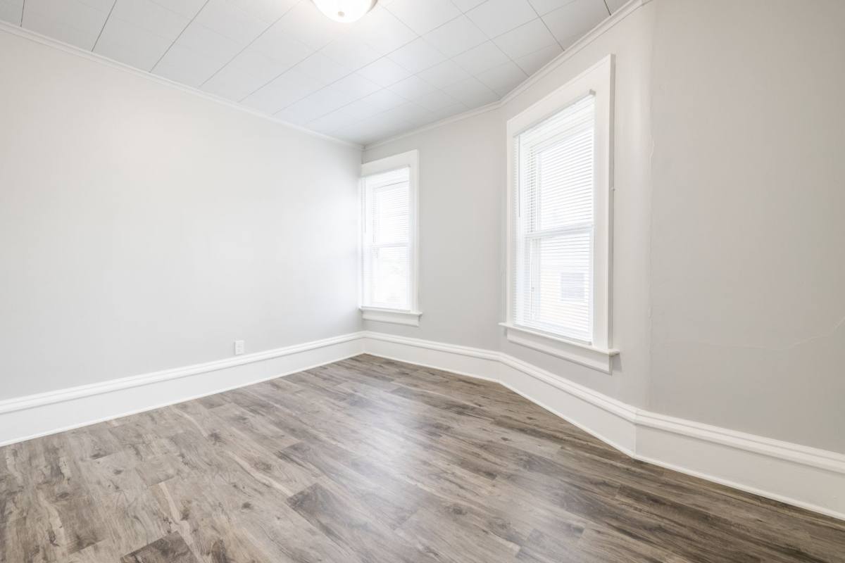 Apartment for rent at 189 E Merrill Ave, Fond Du Lac, WI 54935