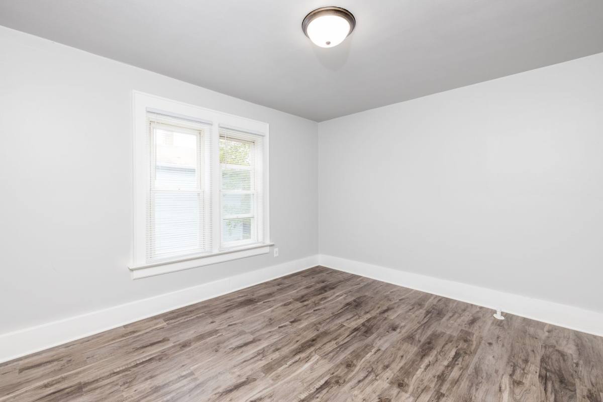 Apartment for rent at 189 E Merrill Ave, Fond Du Lac, WI 54935