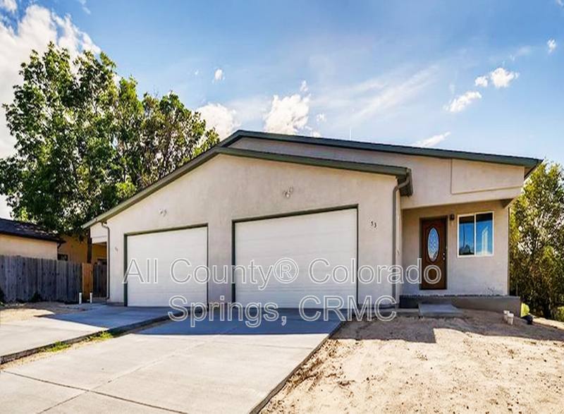 Townhouse for rent at 53 Royal Crest Dr, Pueblo, CO 81005