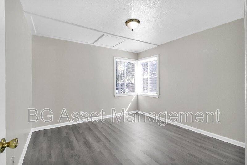 Apartment for rent at 150 Marina Way, Richmond, CA 94801
