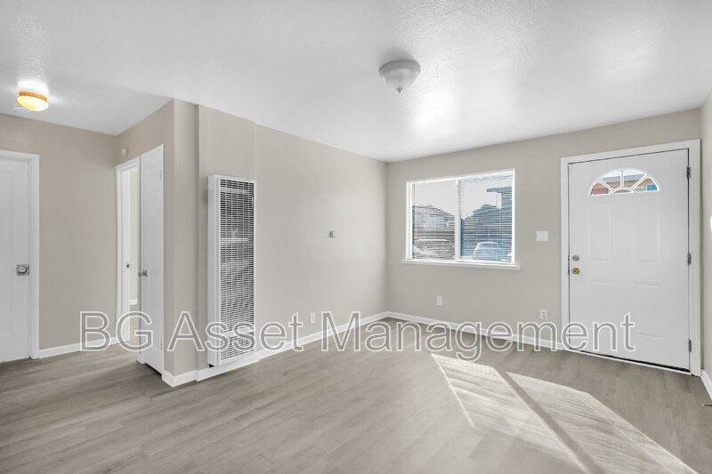 Apartment for rent at 150 Marina Way, Richmond, CA 94801