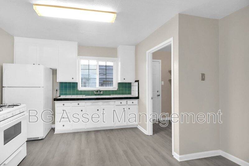 Apartment for rent at 150 Marina Way, Richmond, CA 94801