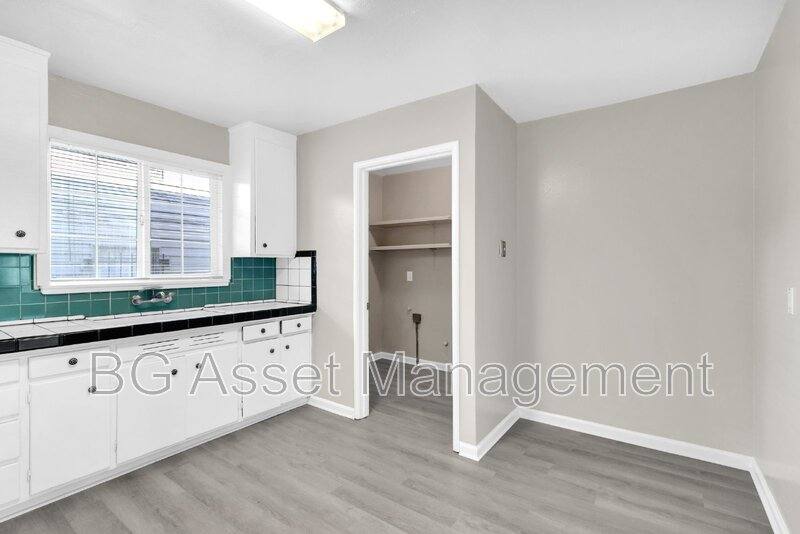 Apartment for rent at 150 Marina Way, Richmond, CA 94801