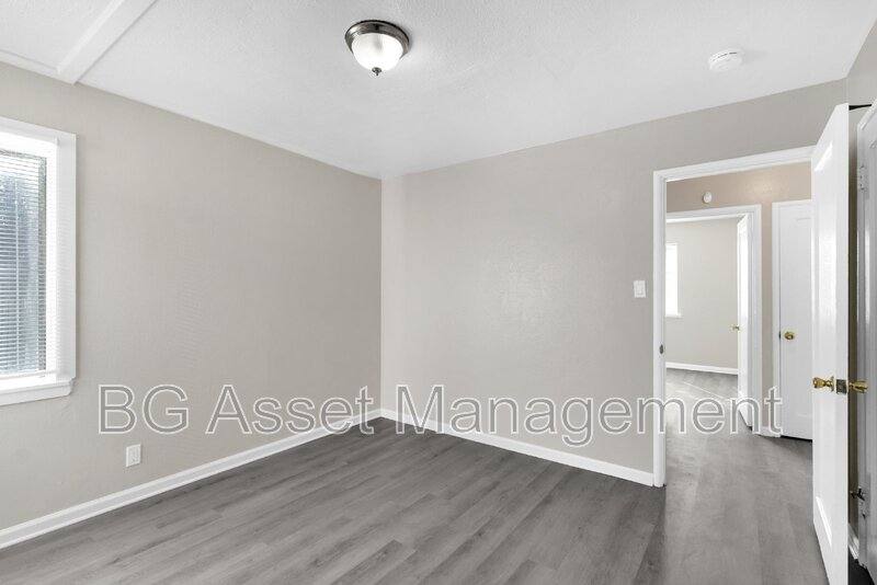 Apartment for rent at 150 Marina Way, Richmond, CA 94801