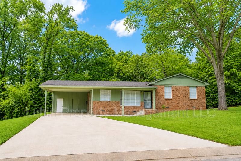 House for rent at 2879 Overton Crossing St, Memphis, TN 38127