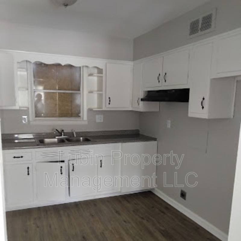 House for rent at 2879 Overton Crossing St, Memphis, TN 38127