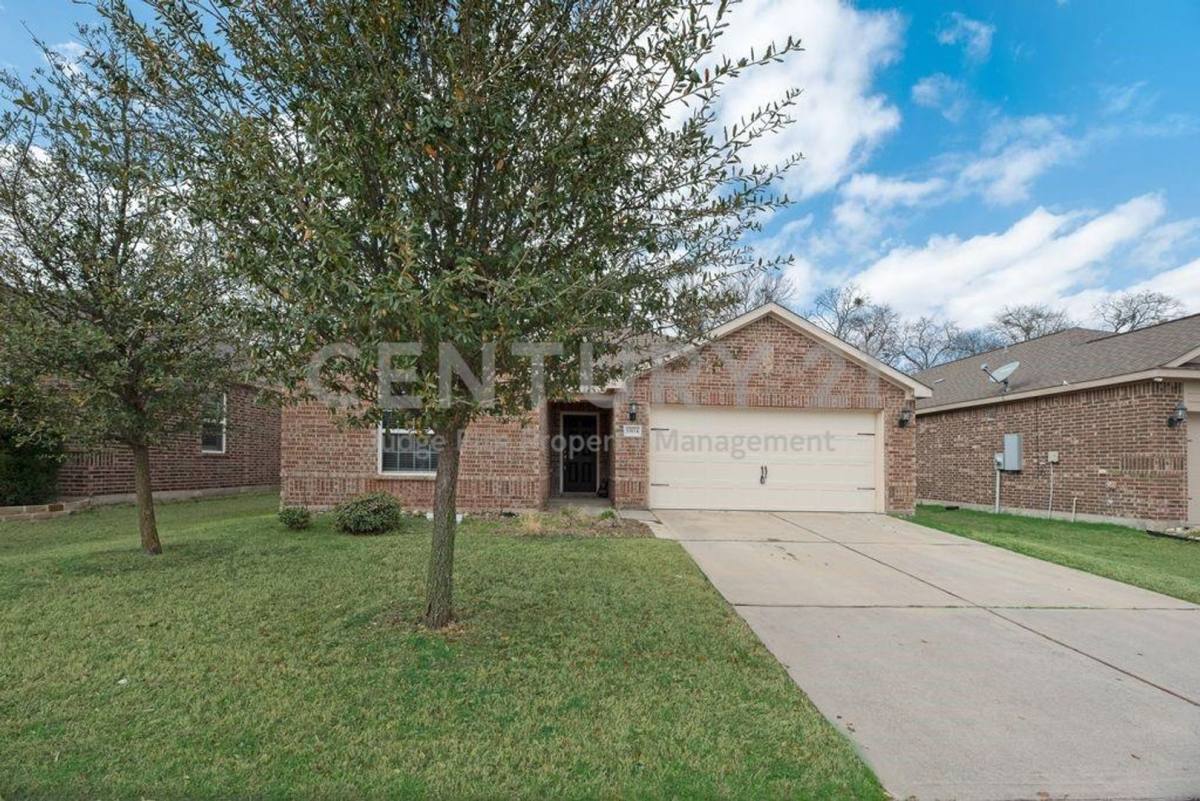 House for rent at 1904 Fairbanks Dr, Princeton, TX 75407