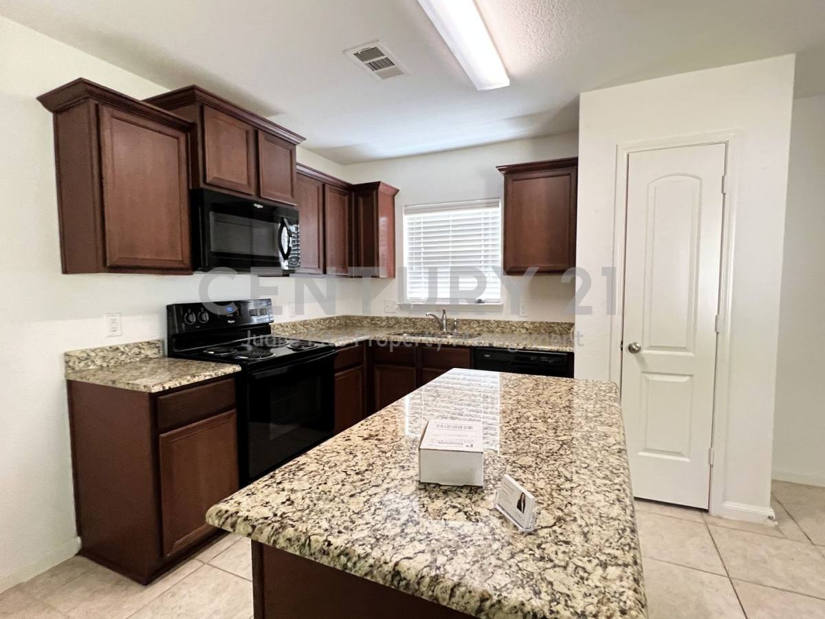 House for rent at 1904 Fairbanks Dr, Princeton, TX 75407