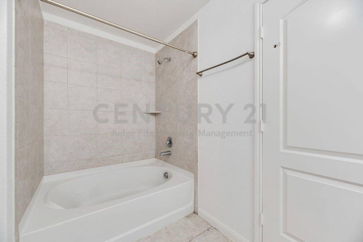 House for rent at 1904 Fairbanks Dr, Princeton, TX 75407