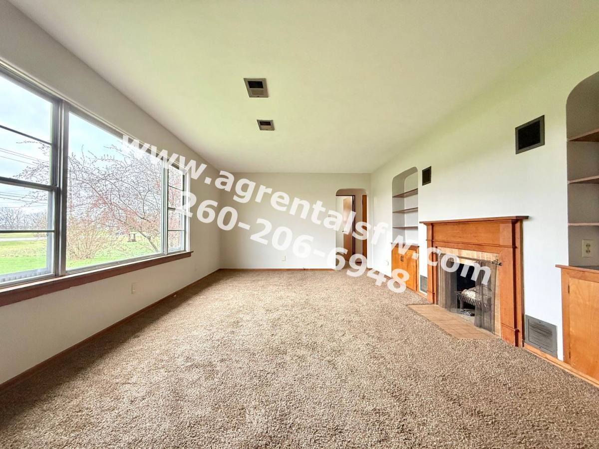 House for rent at 14901 Illinois Rd, Fort Wayne, IN 46814