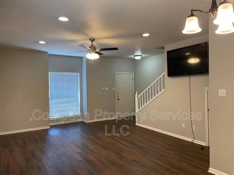 Townhouse for rent at 1916A S 15th St #1916A, Waco, TX 76706