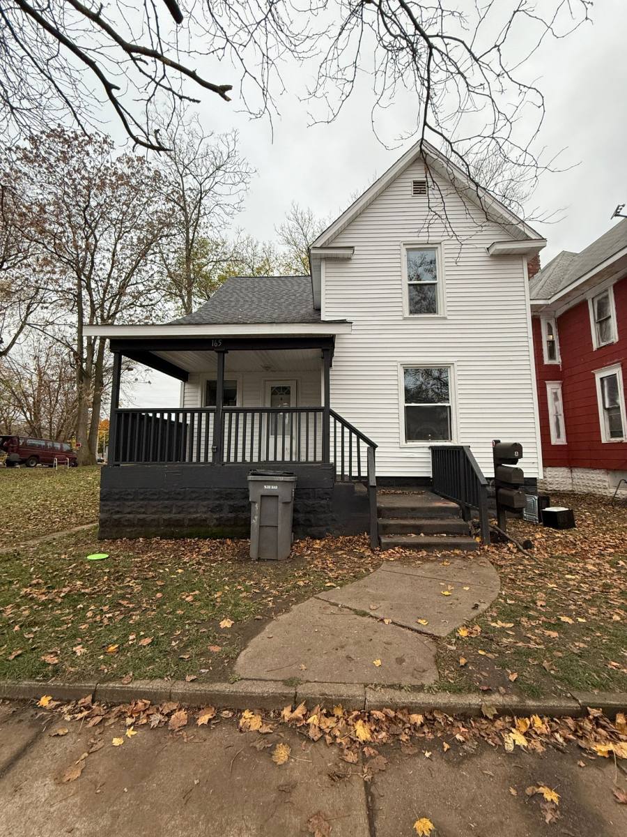 Apartment for rent at 165 N 5th St, Elkhart, IN 46516