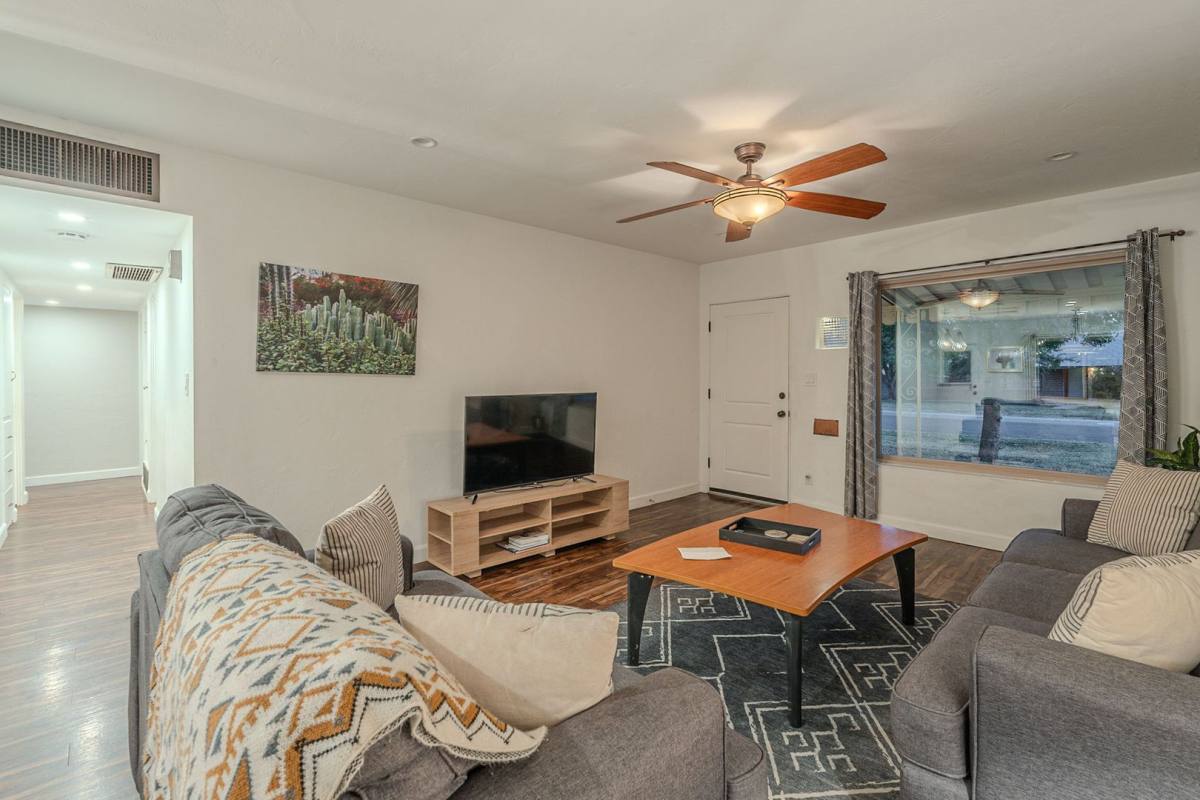House for rent at 1540 W Berridge Lane, Phoenix, AZ 85015