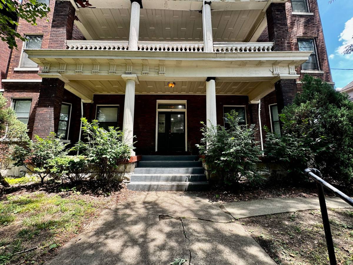 Apartment for rent at 1521 S 4th St, Louisville, KY 40208