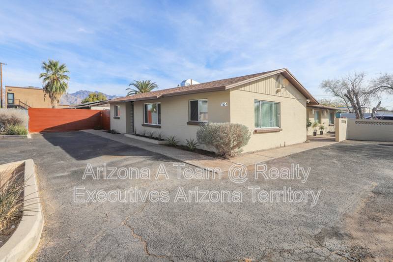 House for rent at 1654 N Rosemont Blvd #1, Tucson, AZ 85712