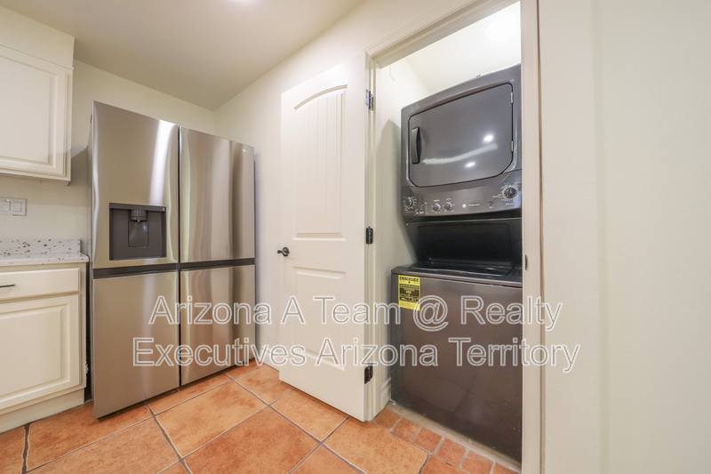 House for rent at 1654 N Rosemont Blvd #1, Tucson, AZ 85712
