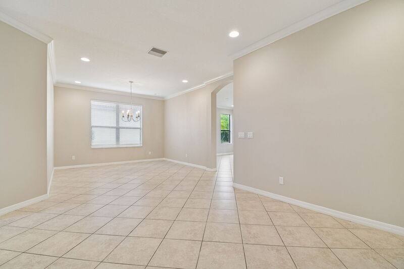House for rent at 127 Silver Falls Dr, Apollo Beach, FL 33572