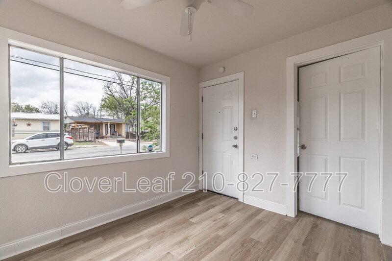 House for rent at 230 Paramount Ave, San Antonio, TX 78228