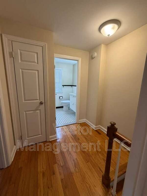 Apartment for rent at 1160 Whitney Ave - E, Hamden, CT 06517