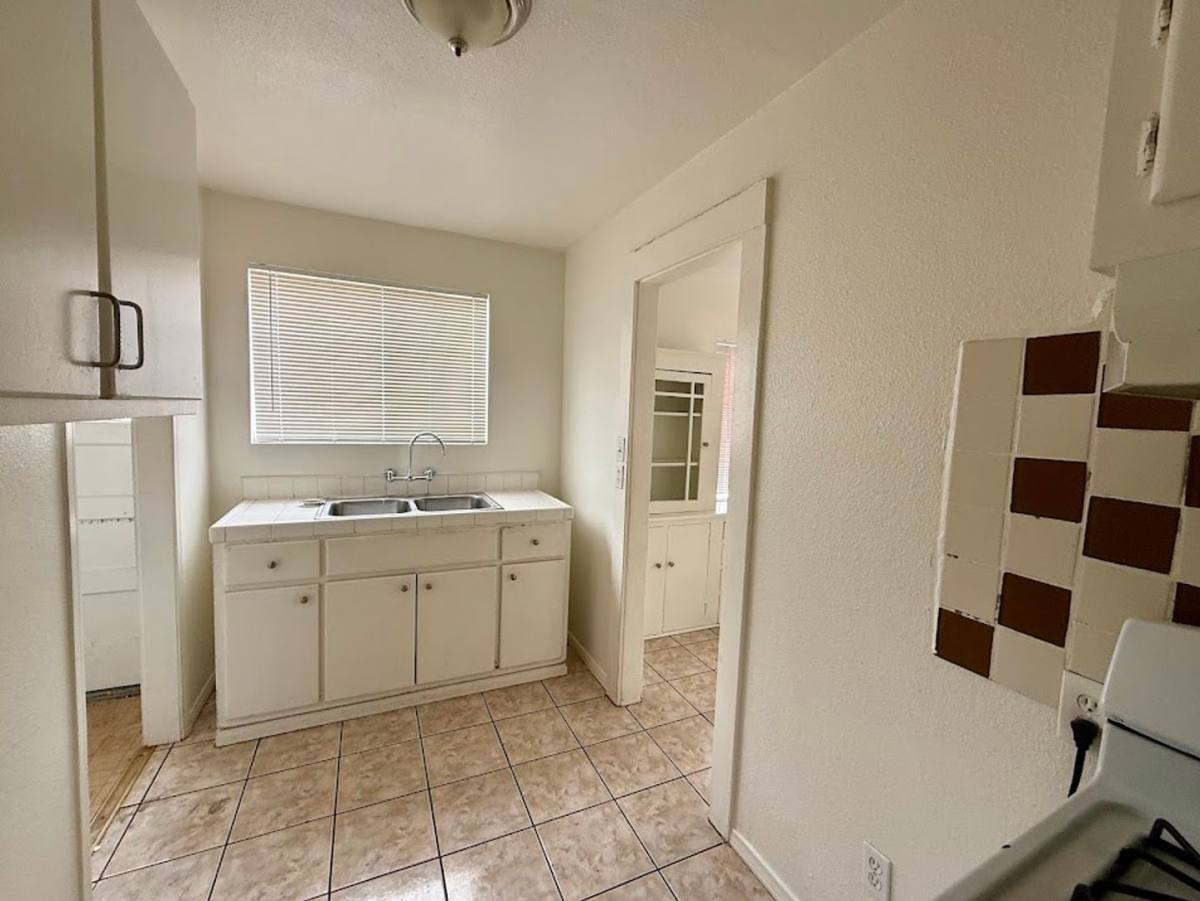 Apartment for rent at 4150, 4152 Wilson Ave, San Diego, CA 92104