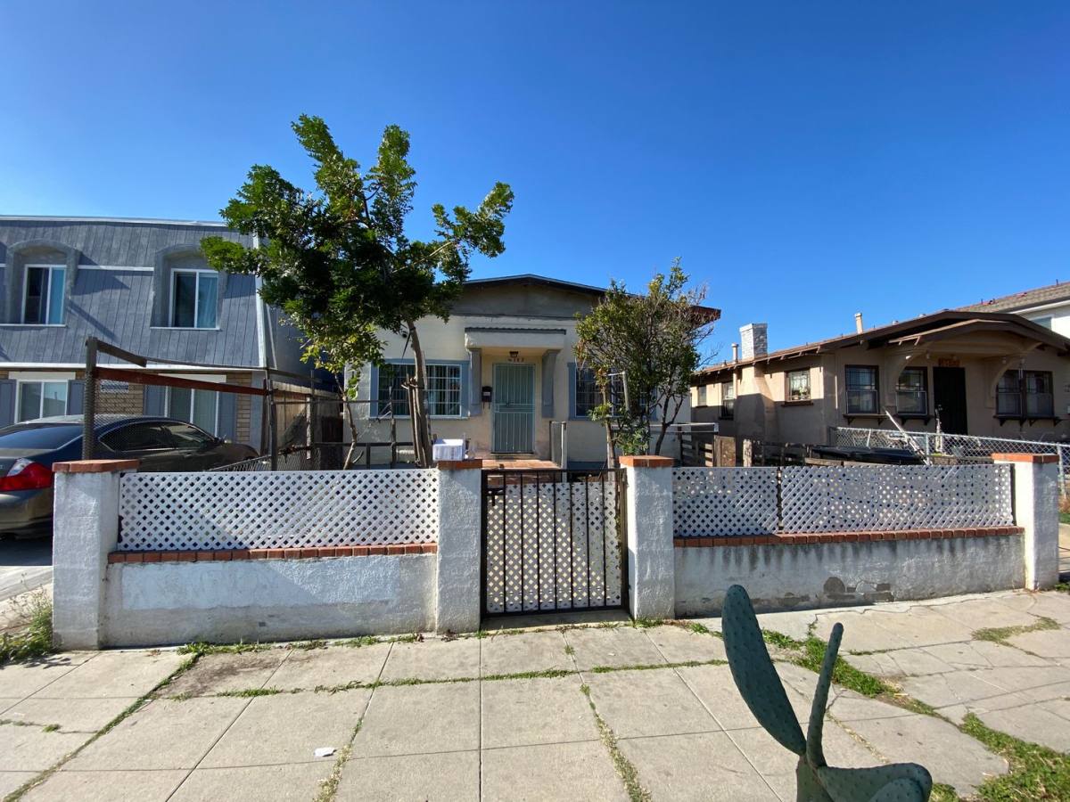 Apartment for rent at 4150, 4152 Wilson Ave, San Diego, CA 92104