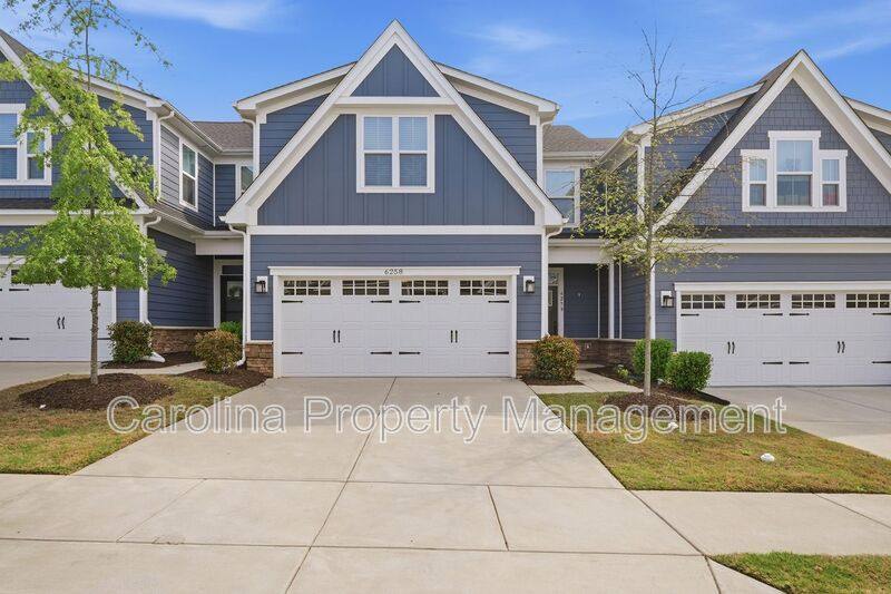Townhouse for rent at 6258 Ashton Park Dr, Denver, NC 28037