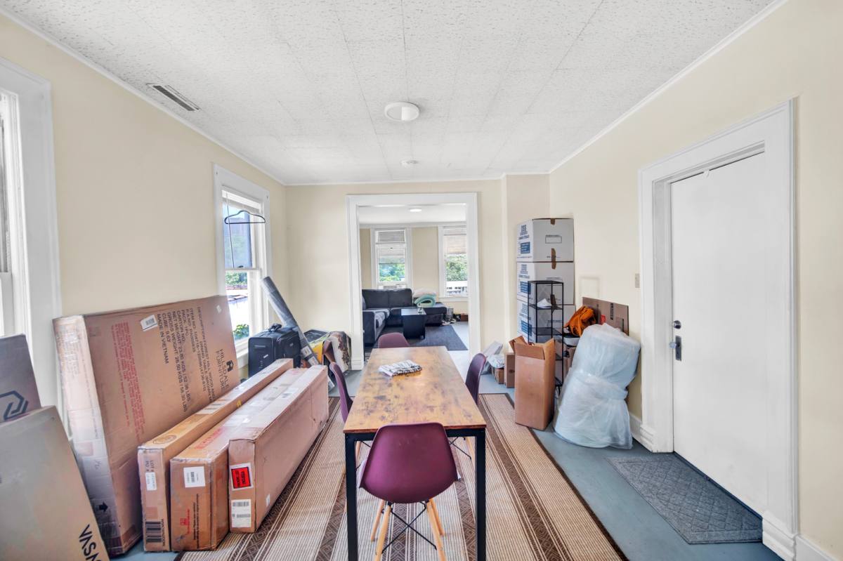 Apartment for rent at 919 Foster St, Evanston, IL 60201
