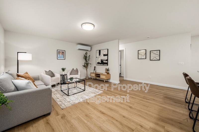 Apartment for rent at 3623 S J St #B, Tacoma, WA 98418