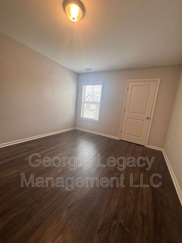 House for rent at 5619 Parkview Lane, Flowery Branch, GA 30542