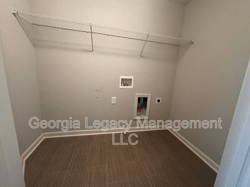 House for rent at 5619 Parkview Lane, Flowery Branch, GA 30542