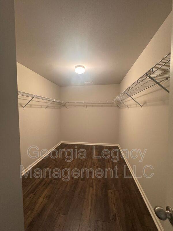 House for rent at 5619 Parkview Lane, Flowery Branch, GA 30542