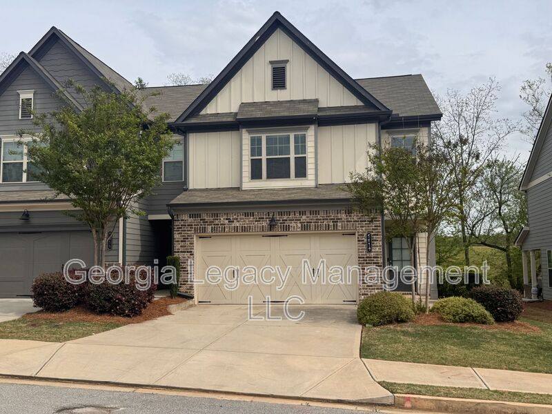 House for rent at 5619 Parkview Lane, Flowery Branch, GA 30542