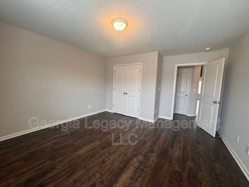 House for rent at 5619 Parkview Lane, Flowery Branch, GA 30542