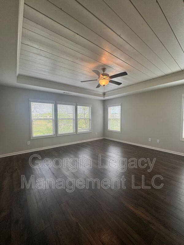 House for rent at 5619 Parkview Lane, Flowery Branch, GA 30542
