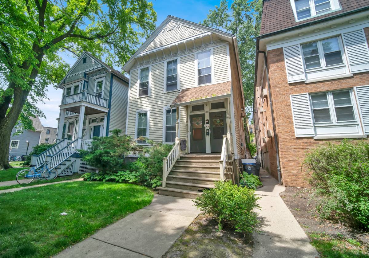 Apartment for rent at 2036 Sherman Ave, Evanston, IL 60201
