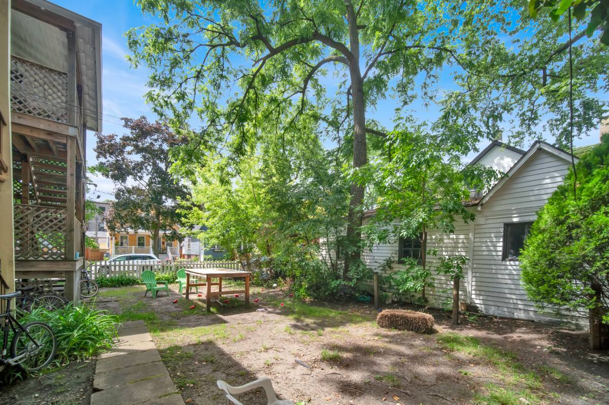 Apartment for rent at 2036 Sherman Ave, Evanston, IL 60201