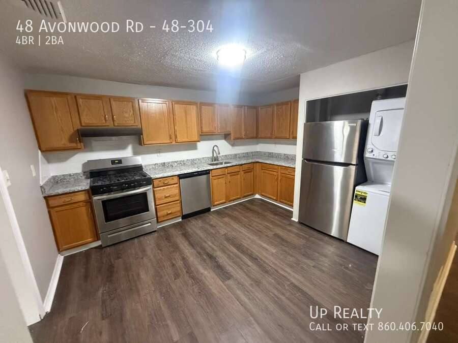Apartment for rent at 48 Avonwood Rd, Avon, CT 06001