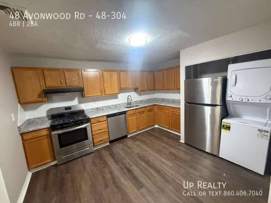 Apartment for rent at 48 Avonwood Rd, Avon, CT 06001