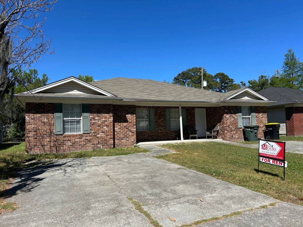 Apartment for rent at 28 Chatham St, Savannah, GA 31406