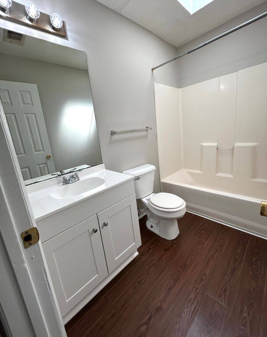 Apartment for rent at 28 Chatham St, Savannah, GA 31406