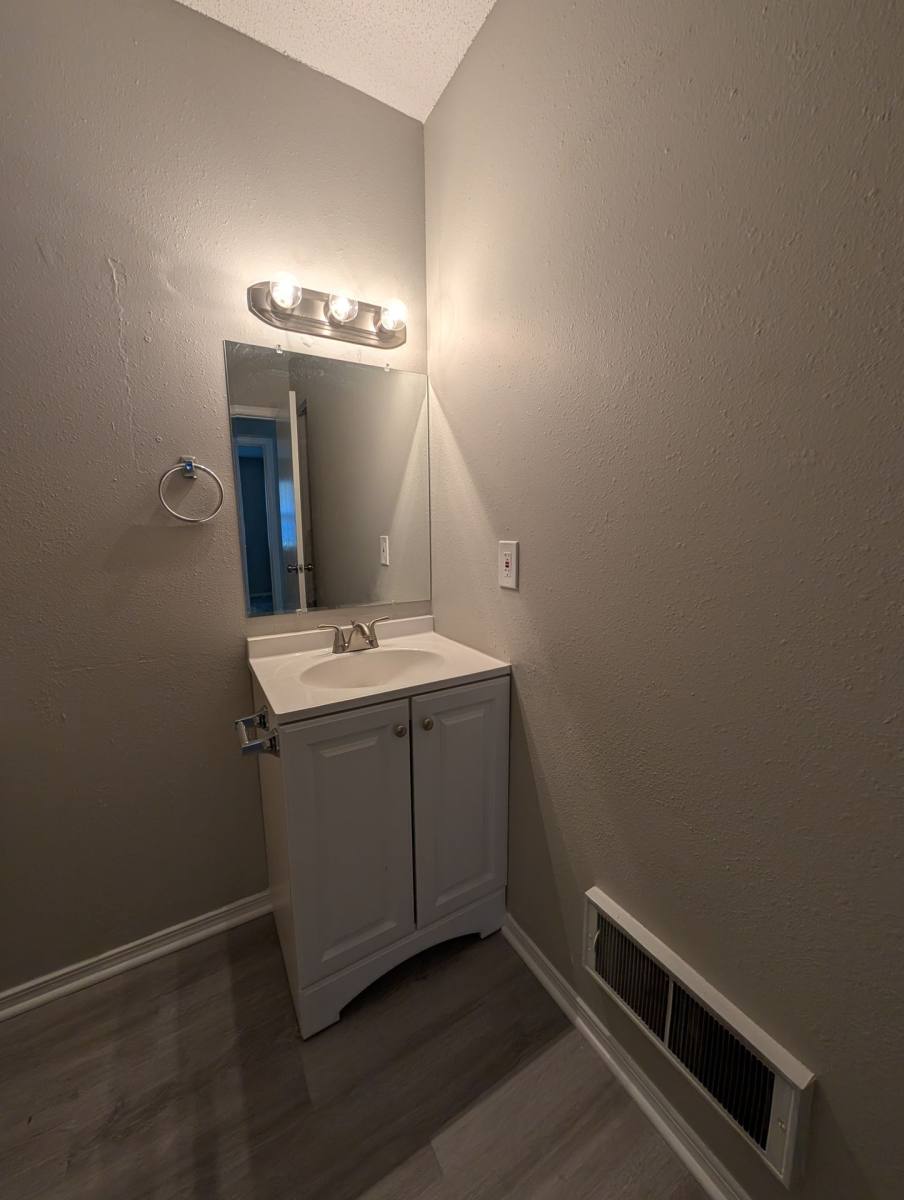 Apartment for rent at 1104 E 13 St #1, Centralia, IL 62801