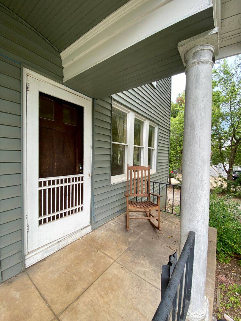 Townhouse for rent at 1103 W 22nd St, Austin, TX 78705