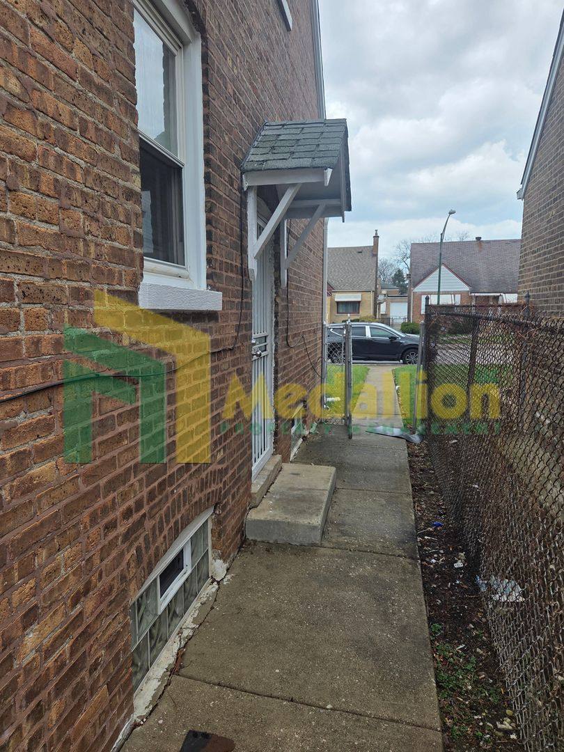 House for rent at 9312 S Peoria St, Chicago, IL 60620