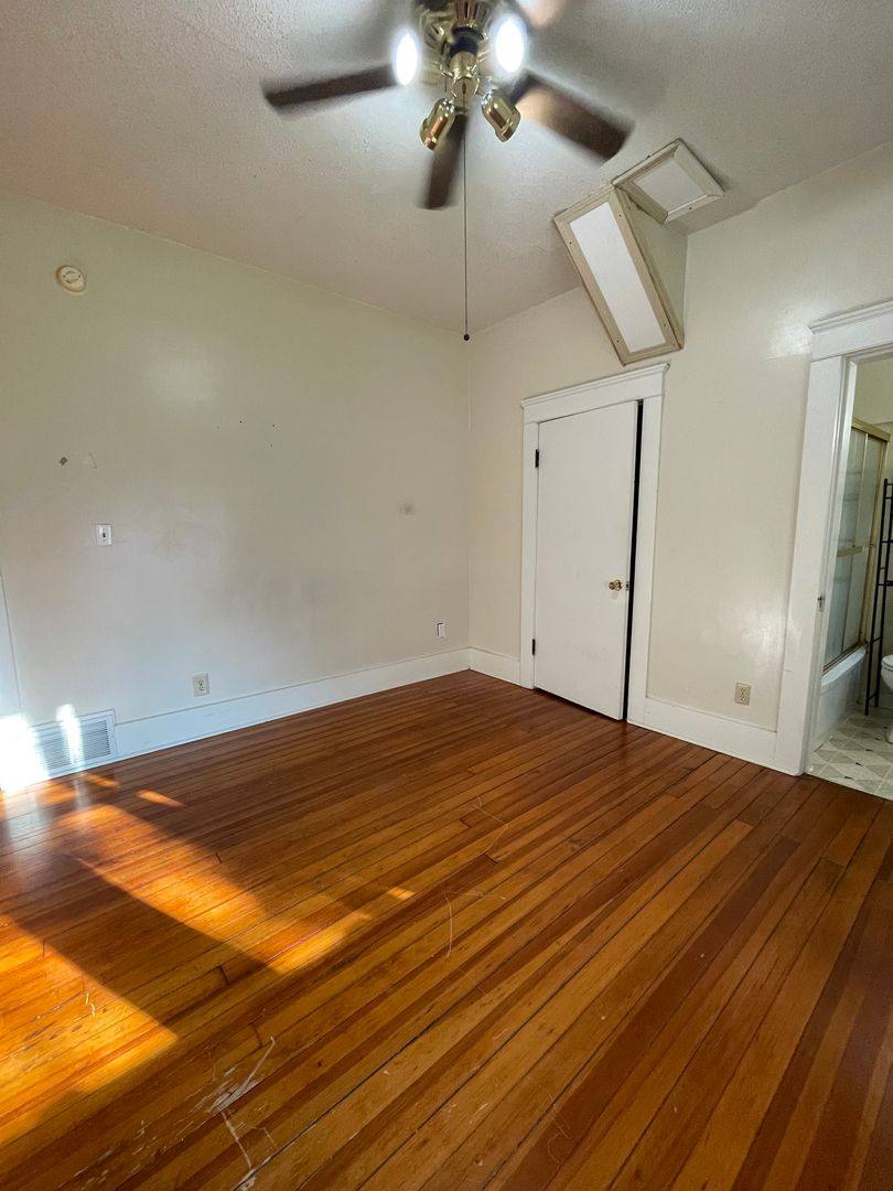 Apartment for rent at 1127 Market St, Emporia, KS 66801