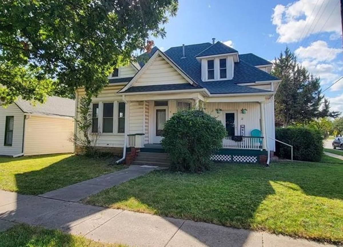 Apartment for rent at 1127 Market St, Emporia, KS 66801