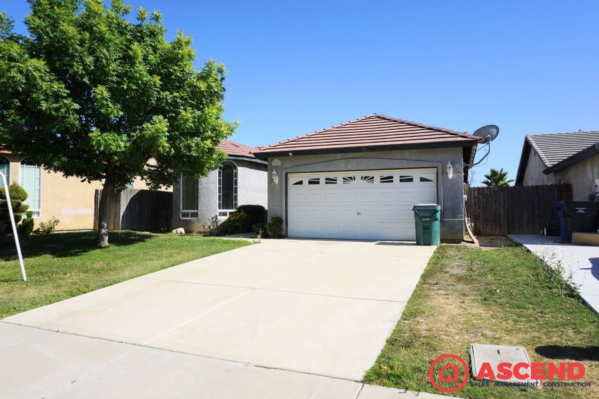 House for rent at 105 Sunny Meadow Dr, Bakersfield, CA 93308