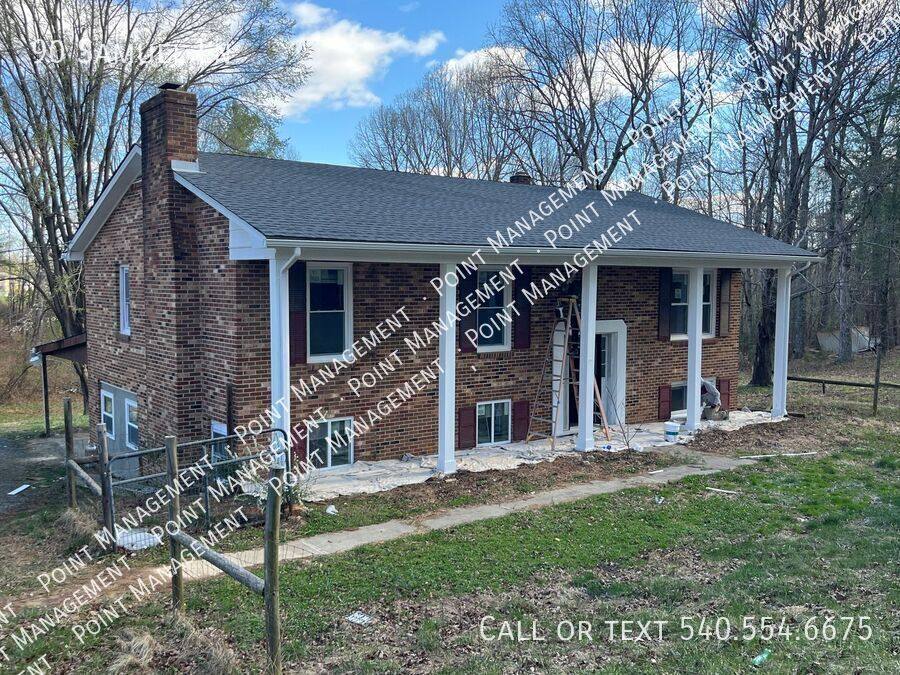 House for rent at 90 Samuel Lane, Rocky Mount, VA 24151