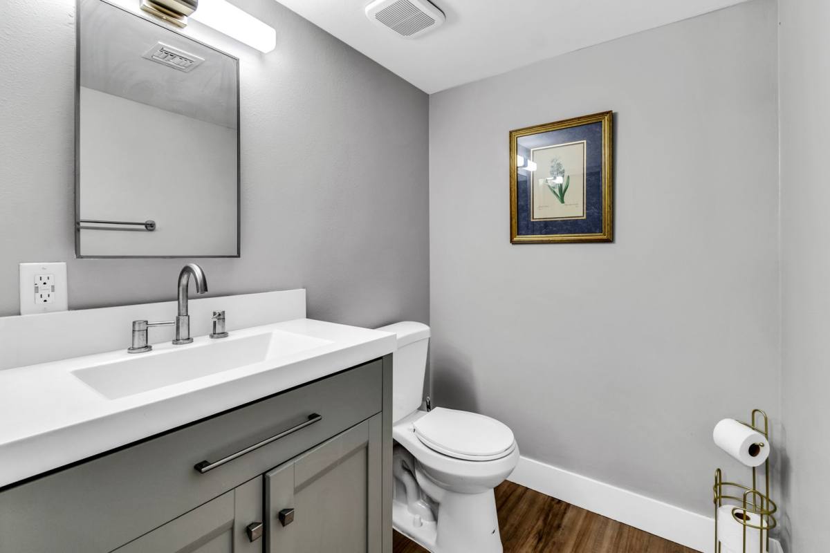Townhouse for rent at 4770 Topaz St, Las Vegas, NV 89121