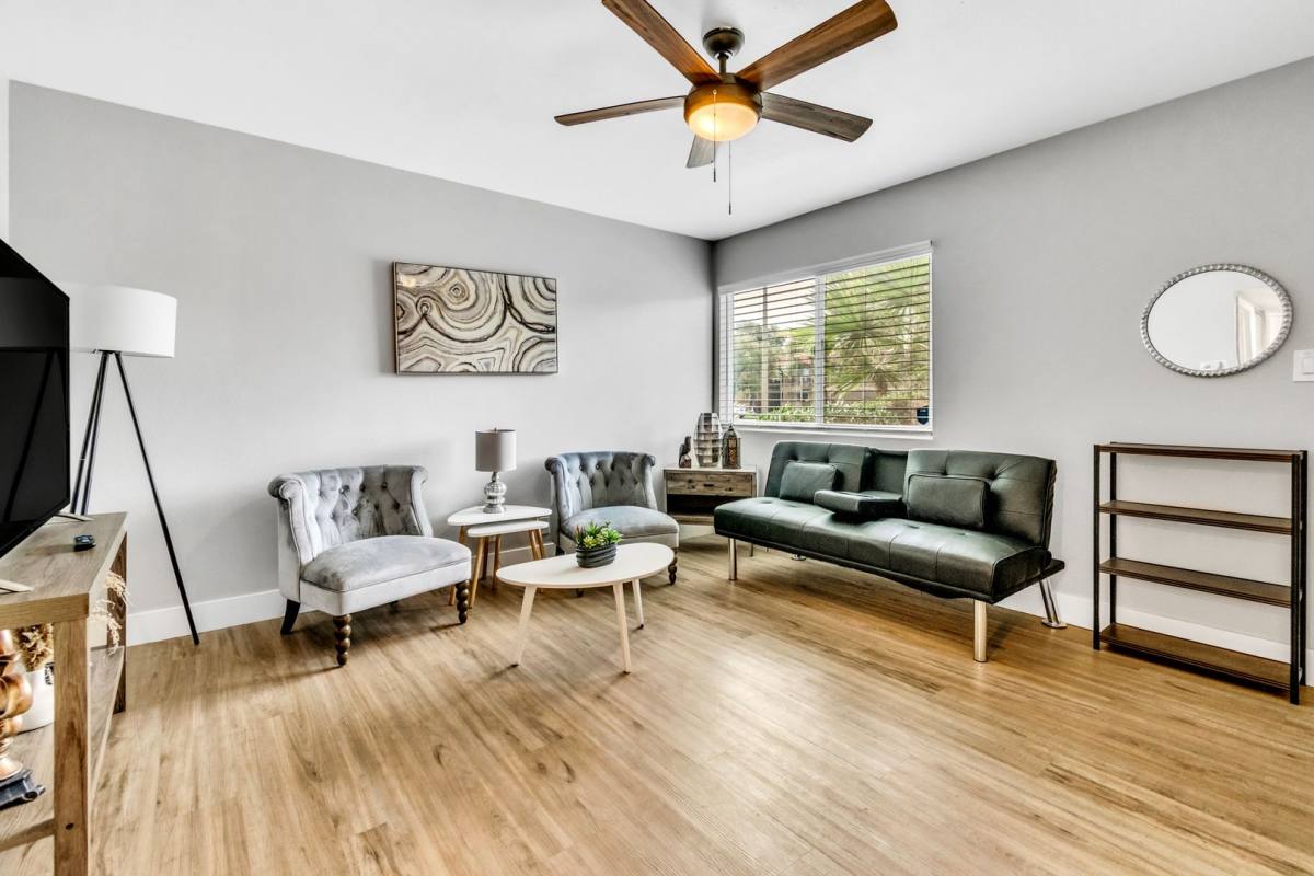 Townhouse for rent at 4770 Topaz St, Las Vegas, NV 89121